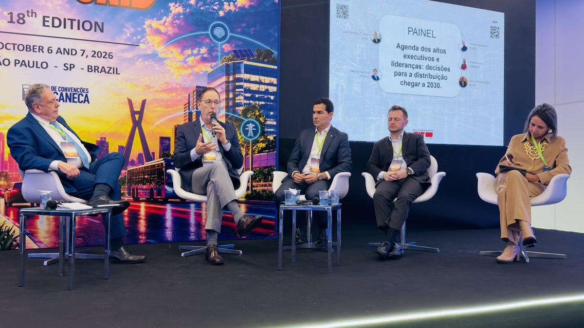Painel de encerramento do Smart Grid Fórum 2026 sobre a agenda da distribuição de energia até 2030
