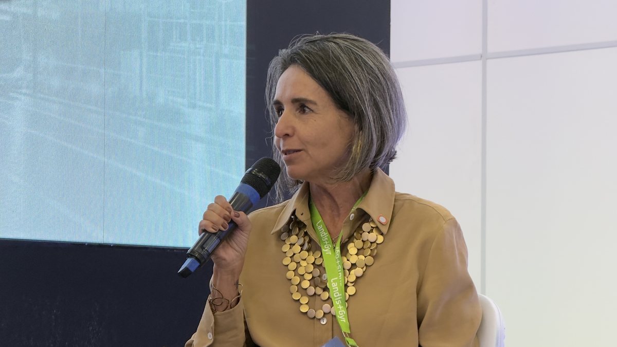 Patrícia Audi, presidente da Abradee, no painel de encerramento do Smart Grid Fórum 2026