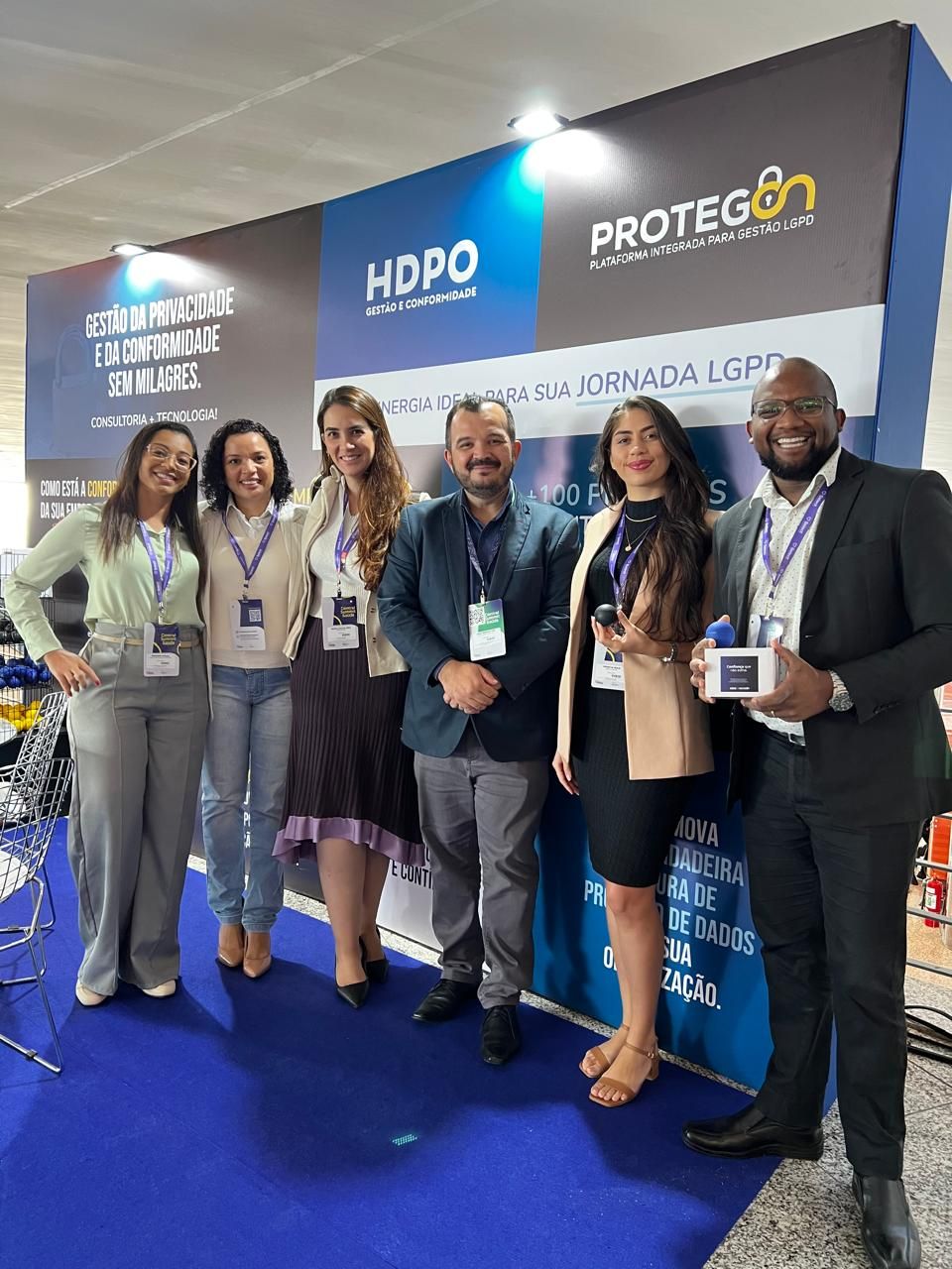 Equipe no estande